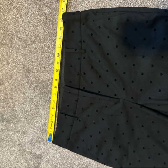 Talbots Hampshire Ankle Pants Black Heart Print Women’s Size 10 Stretch Office - Picture 16 of 16